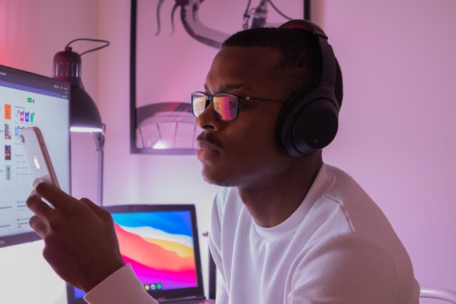 Steps to become a content creator in Nigeria